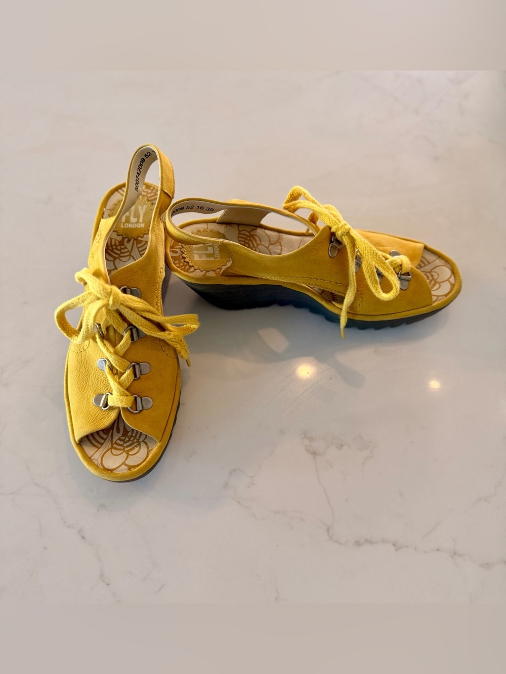 FLY London Ylfa Leather Yellow Lace-Up Open-Toe Slingbacks. Size 39EU/8-8.5